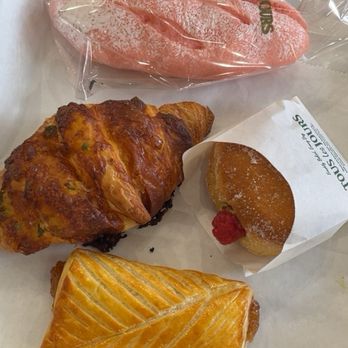 Tous Les Jours - Top: Strawberry soft bread. Left: jalapeño croissant Right: matcha donut bottom: apple pie - Bakeries Near Me - Ballwin, Missouri