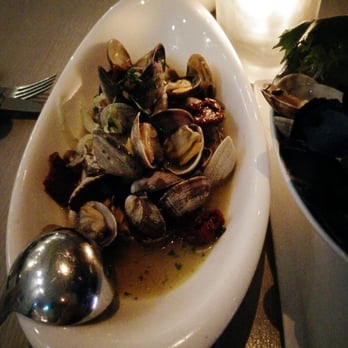 Miku - steamed clams with mushroom, sundried tomato in white wine...so so - Japanese Near Me - Vancouver, British Columbia