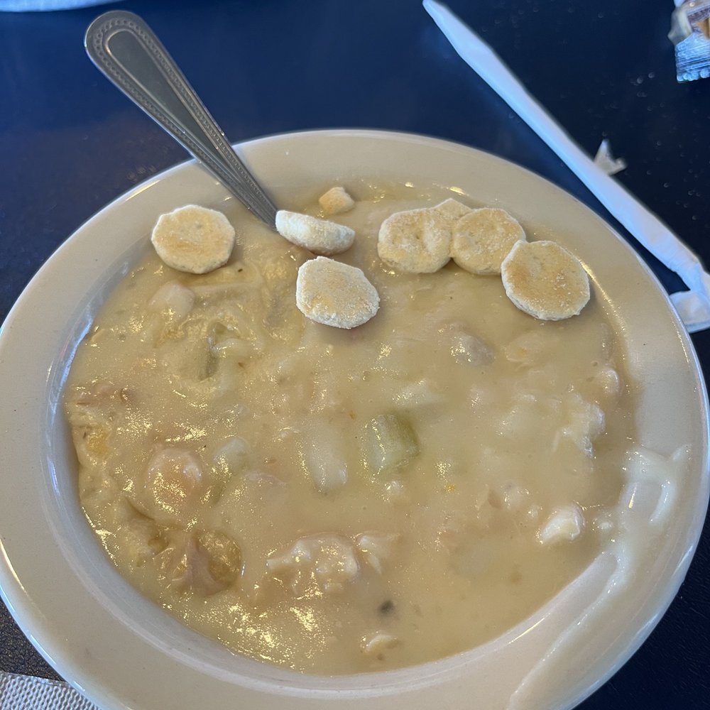 Bennett's Fish Shack - Clam chowder - Fish & Chips Near Me - Westport, Washington Bennett's Fish Shack - Clam chowder - Fish & Chips Near Me - Westport, Washington