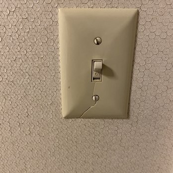 SpringHill Suites by Marriott Newnan - Broken light switch panel. - Hotels Near Me - Newnan, Georgia SpringHill Suites by Marriott Newnan - Broken light switch panel. - Hotels Near Me - Newnan, Georgia