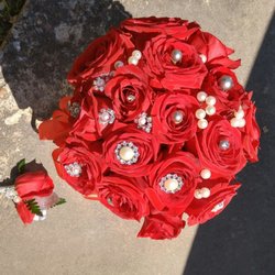 Anointed Flowers & Gifts - Diamonds and Pearls