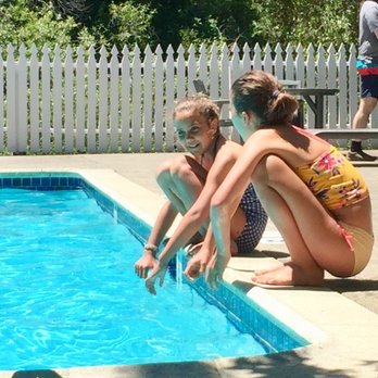 Vichy Springs Resort - Children at the swimming pool - Resorts Near Me - Ukiah, California Vichy Springs Resort - Children at the swimming pool - Resorts Near Me - Ukiah, California