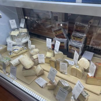 Vienna Wine Outlet - Cheese Case - Beer, Wine & Spirits Near Me - Vienna, Virginia Vienna Wine Outlet - Cheese Case - Beer, Wine & Spirits Near Me - Vienna, Virginia