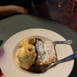 Monte’s Tastes and Taps