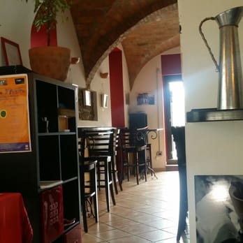 Civico 20 - Il locale - Wine Bars Near Me - Roccascalegna, CH