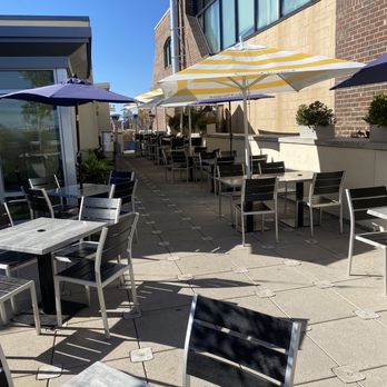 The Peacock - Patio - Breakfast & Brunch Near Me - Charleston, South Carolina The Peacock - Patio - Breakfast & Brunch Near Me - Charleston, South Carolina