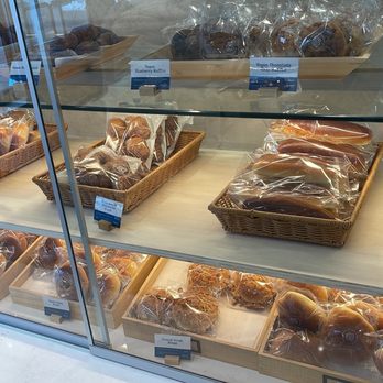 Paris Baguette - Bakeries Near Me - Richmond Hill, Ontario Paris Baguette - Bakeries Near Me - Richmond Hill, Ontario