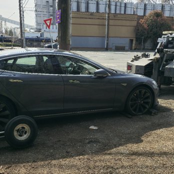 Easy Towing - Thankful for how careful Art was with our car! - Towing Near Me - Seattle, Washington Easy Towing - Thankful for how careful Art was with our car! - Towing Near Me - Seattle, Washington