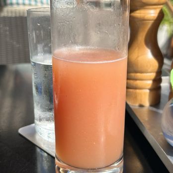 Hideout - Guava Juice - Bars Near Me - Honolulu, Hawaii