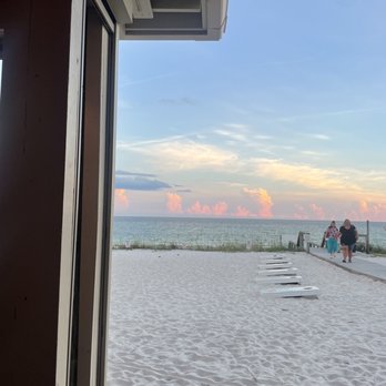 Surf Hut - view from outdoor table - Seafood Near Me - Destin, Florida Surf Hut - view from outdoor table - Seafood Near Me - Destin, Florida