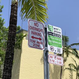 Tour #2 Little Havana Food & Cultural Tour - parking behind Maximo Gomez Domino Park (901 SW 15th Ave, Miami, FL 33135)