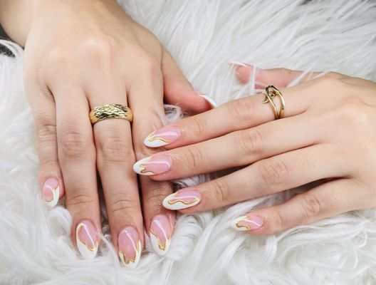 Bellaggio Nails Spa by null