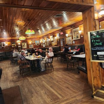 Wall Drug Store - Drugstores Near Me - Wall, South Dakota