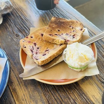 The Perk on Park - Huckleberry toast - Cafes Near Me - Livingston, Montana The Perk on Park - Huckleberry toast - Cafes Near Me - Livingston, Montana