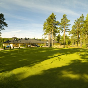 Kullo Golf Club - Practice green and clubhouse - Sports Clubs Near Me - Kulloonkylä, 18 Kullo Golf Club - Practice green and clubhouse - Sports Clubs Near Me - Kulloonkylä, 18