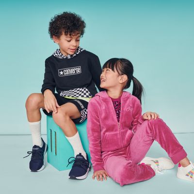 Saks OFF 5TH by null