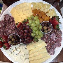 ADK Trading Post - Yes, we cater. No more than 30 people. We are A SMALL BUSINESS! Really. But we can make yummys for you!