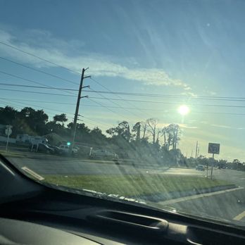 Budget - Filthy windshield - Car Rental Near Me - Fort Myers, Florida Budget - Filthy windshield - Car Rental Near Me - Fort Myers, Florida