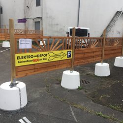 Elektro Depot Bochum - Parkplätze kostenlos im Hof