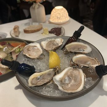 Splendido At The Chateau - Select Market Oysters-Six on the Half Shell - New American Near Me - Beaver Creek, Colorado