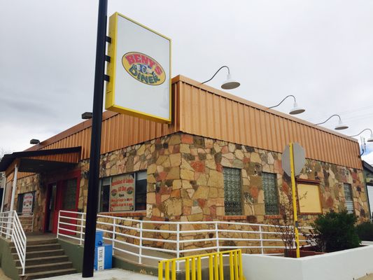 Beny's Diner by null