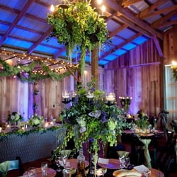 Sycamore Farm Bloomington - Superb elegance by Cathy Teeters Beautiful Weddings