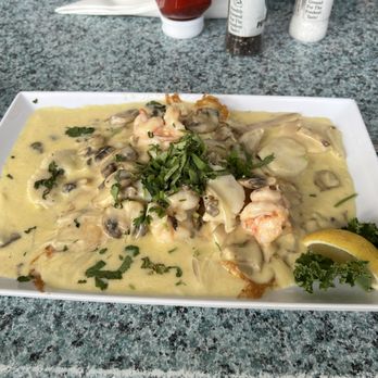 Lazy Days Restaurant - Seafood Near Me - Islamorada, Florida