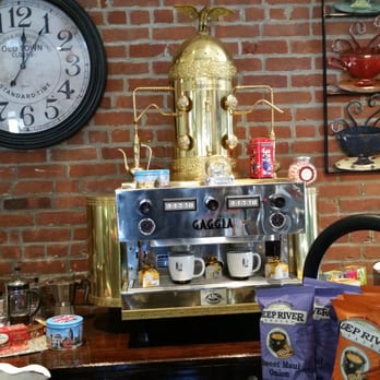 London Cafe - Decorative coffee maker - Cafes Near Me - Hartford, Connecticut London Cafe - Decorative coffee maker - Cafes Near Me - Hartford, Connecticut