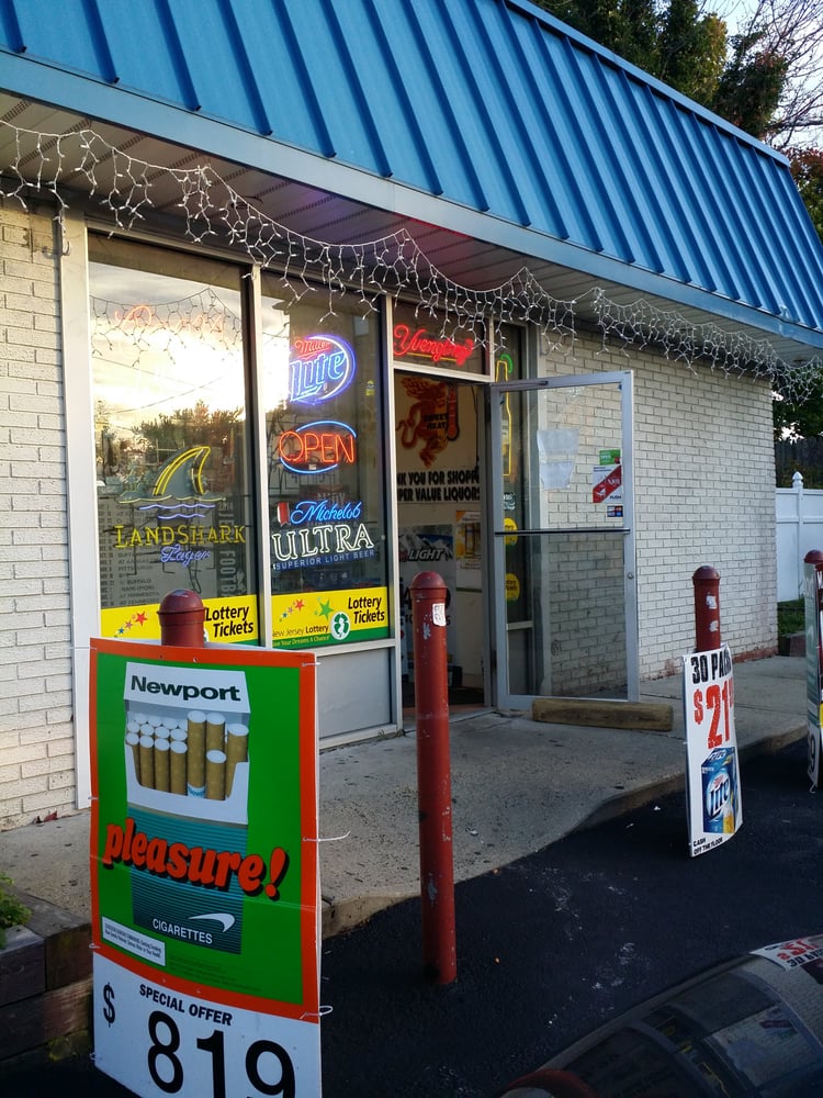 Super Value Liquors Logo