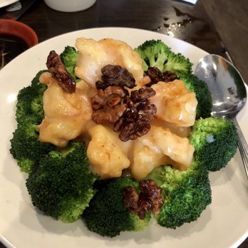 Little Dumpling Bayside - Shrimp with Walnut and Mayo ($20) - Taiwanese Near Me - Oakland Gardens, New York Little Dumpling Bayside - Shrimp with Walnut and Mayo ($20) - Taiwanese Near Me - Oakland Gardens, New York