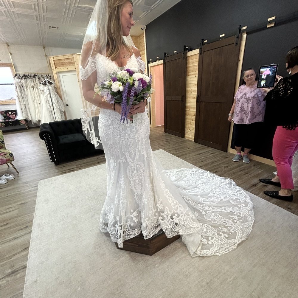 Elope Bride - Bridal Near Me - Lakeland, Florida