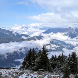 North Cascades National Park - Hidden Lake Lookout | Instagram: @telephonesmoothie