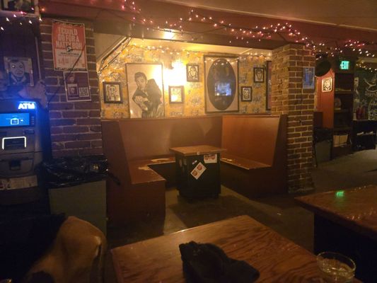 Showtime Lounge by null