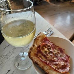 La Plaça Gastro Mercat - Top of el corte ingles...8,7 pizza and wine