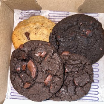 Insomnia Cookies - regular Double Chocolate Chunk Cookie - Bakeries Near Me - New Brunswick, New Jersey Insomnia Cookies - regular Double Chocolate Chunk Cookie - Bakeries Near Me - New Brunswick, New Jersey