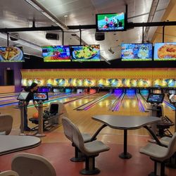 Canyon Lanes at Morongo - Canyon Lanes at Morongo Spa and Resort in Cabazon California is terrific!
