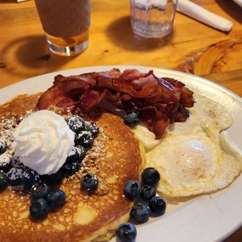 Notchtop - 123 - Breakfast & Brunch Near Me - Estes Park, Colorado Notchtop - 123 - Breakfast & Brunch Near Me - Estes Park, Colorado