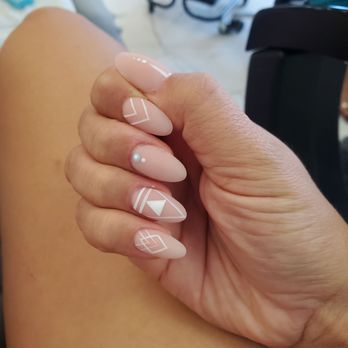 Happiest Nails & Spa - Holly did a fantastic job creating these awesome nails for my wedding. They are so cute and I'm so happy with them! Thanks Holly! - Nail Salons Near Me - Oceanside, California