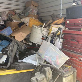 Storage 4 Less - Damage to property - Self Storage Near Me - Rosamond, California