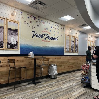 Jersey Mike's Subs - Fast Food Near Me - North Haven, Connecticut
