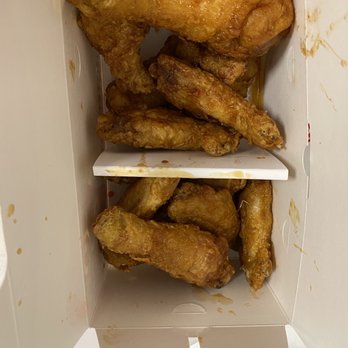 Bonchon Bayside - Leg wing combo in two sauces - Korean Near Me - Bayside, New York