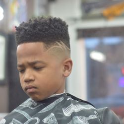 Real Wild Kutz Barbershop - Children are all welcomed at Real Wild Kutz Barbershop.
