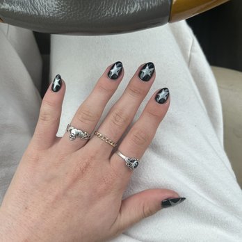 MOI Nails Studio - Nail Salons Near Me - Los Angeles, California