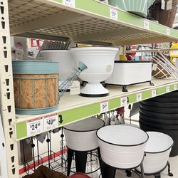 Tractor Supply - Inside