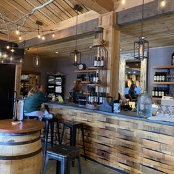 Mosquito Fleet Winery - Wine bar and service counter