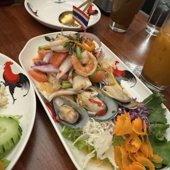 Mahanakhon Noodle Bar - Seafood salad - Thai Near Me - Chicago, Illinois