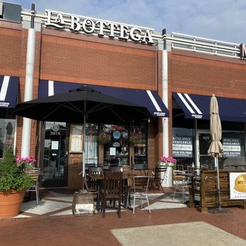 Salute Ristorante & Bar - outside - Italian Near Me - Plainview, New York Salute Ristorante & Bar - outside - Italian Near Me - Plainview, New York