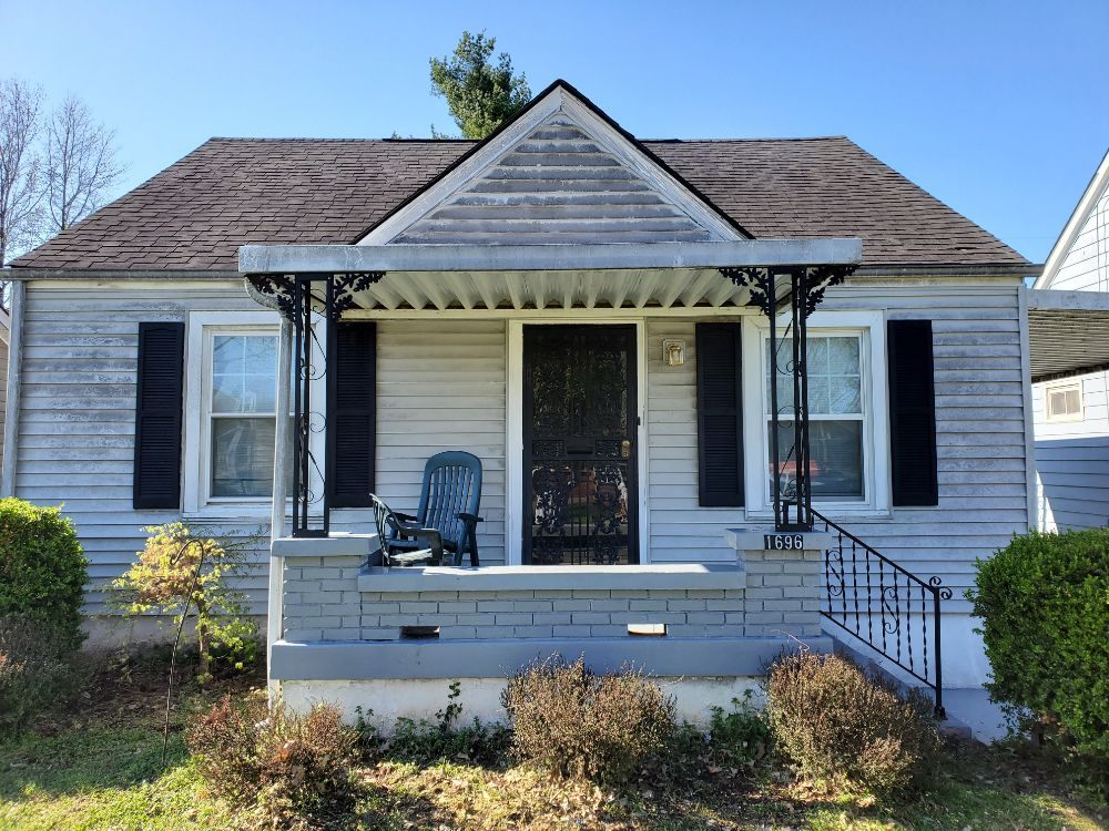 Trey's Trimmings - tree service in Louisville, KY