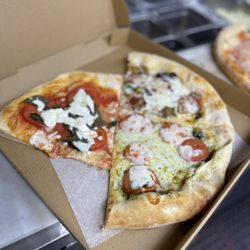 Daisy’s Pizza