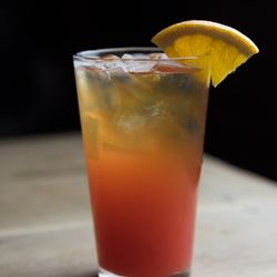 Wilfie & Nell - IPA Over Ice - IPA, Campari, grapefruit juice